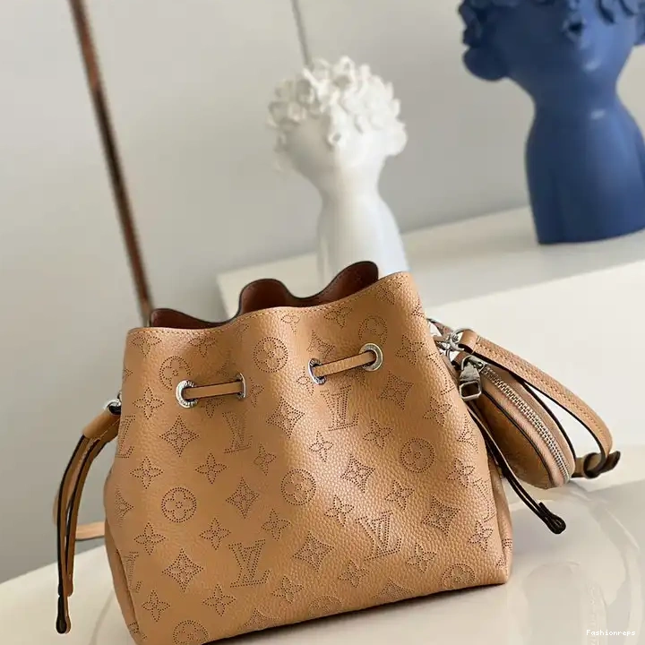 Fashionreps LV Bag 2112YA0028 0821